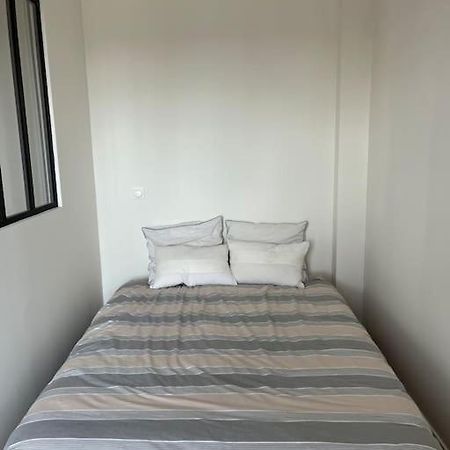 Apartment With Balcony Near Disneyland. Esbly Buitenkant foto