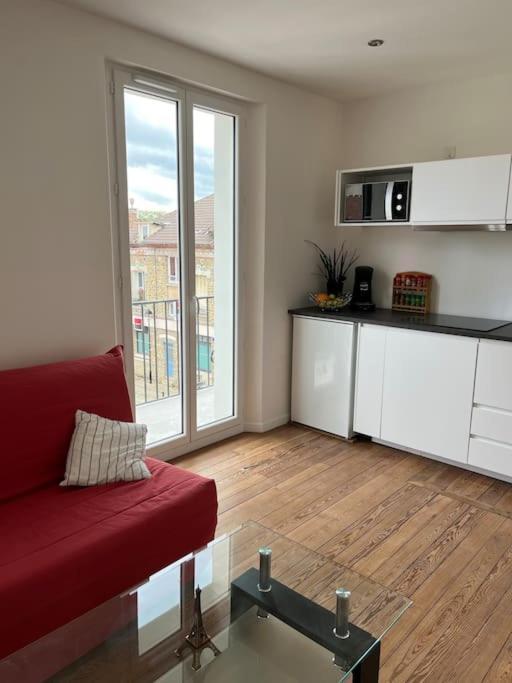 Apartment With Balcony Near Disneyland. Esbly Buitenkant foto